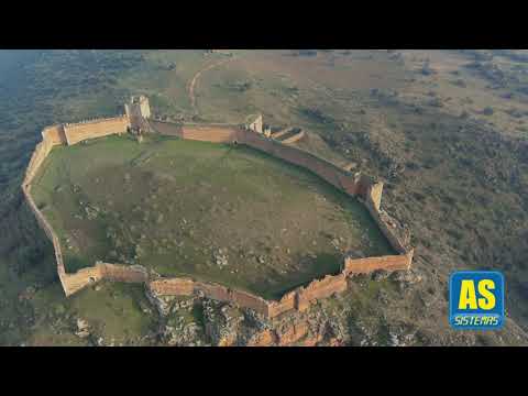 A Base de Dron: El Castillo de Montalb&aacute;n (I)