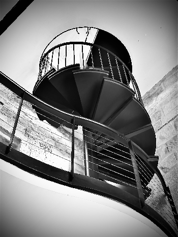 Caracol de acero piedra y acero